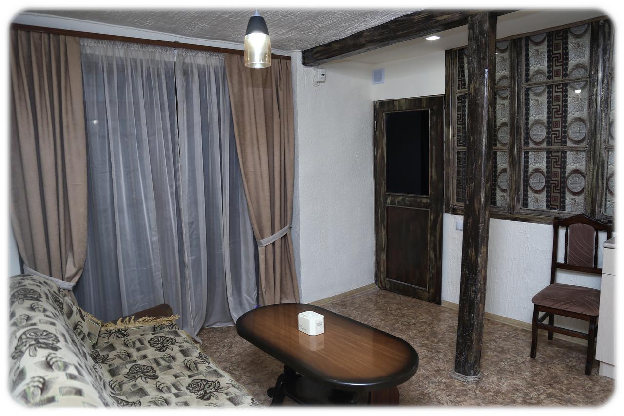 Lucy B&B Горис Экстерьер фото