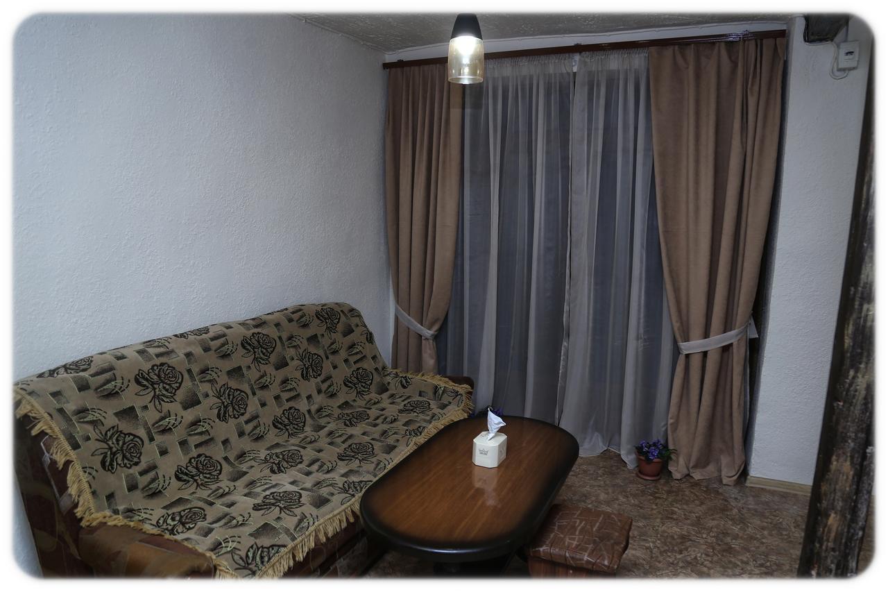 Lucy B&B Горис Экстерьер фото